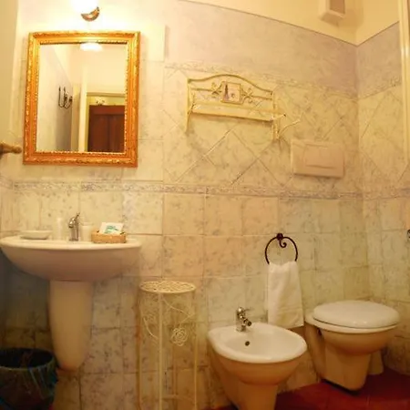 Antica Residenza Cicogna Couette-café Sienne